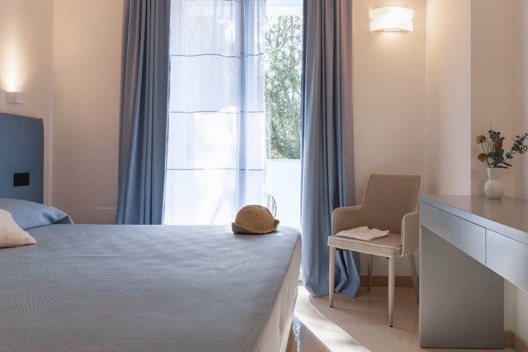 vela-azzurra-casa-vacanze-grottamare-1