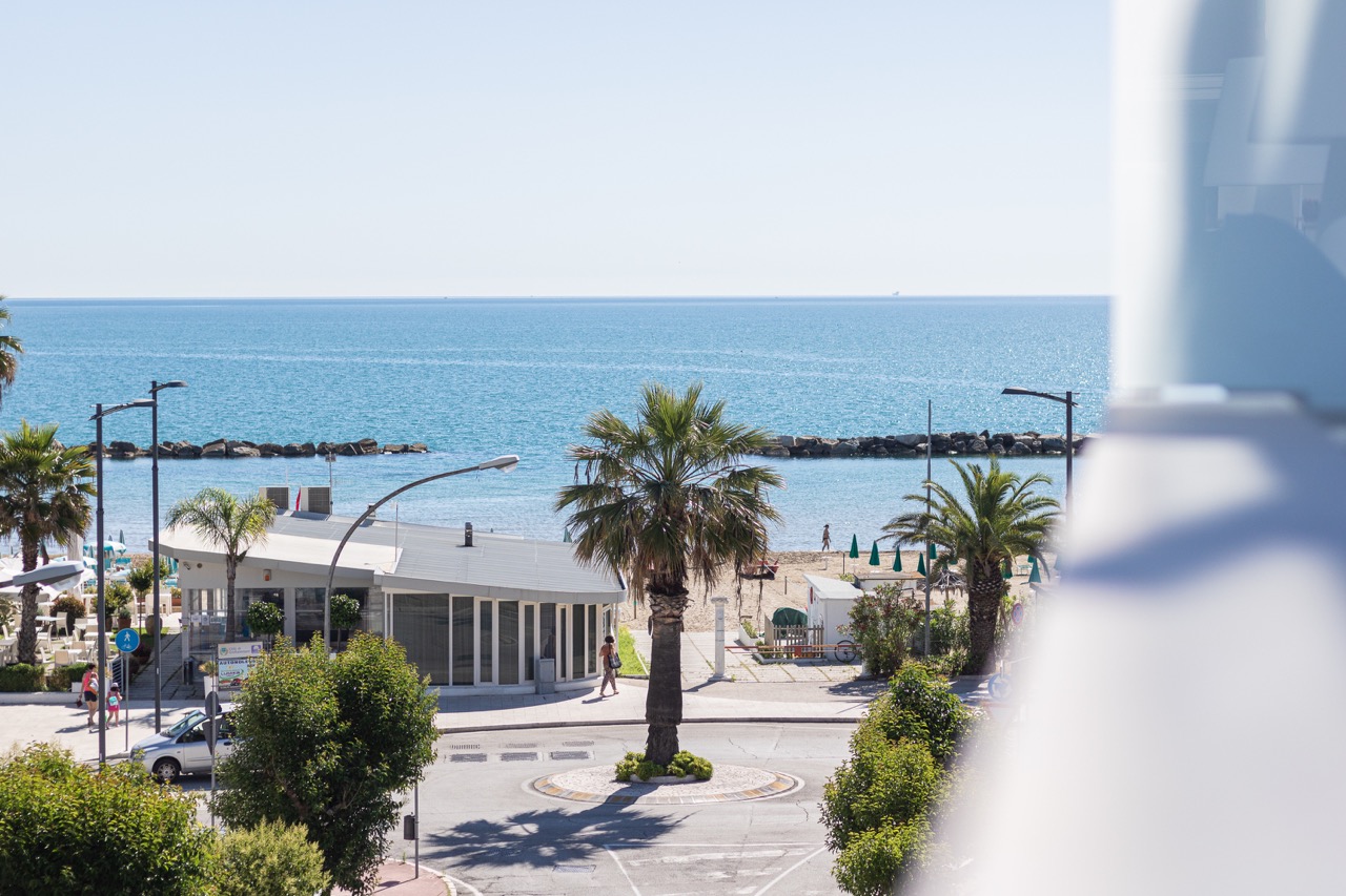 vela-azzurra-casa-vacanze-grottammare-marche-mare-spiaggia-agosto-settembre-2023-1 - dimensioni grandi